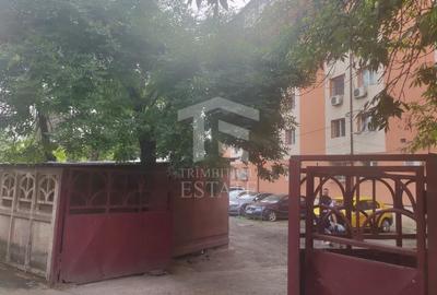 Garsonieră decomandată în Titan - 4
