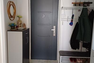 Apartament cu 3 camere decomandat în Giurgiului - 3