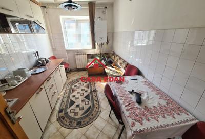 Apartament cu 4 camere decomandat în Câmpina - 3