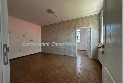 Casă cu 3 camere cu Teren 230 Mp în Casa de Cultură - 6