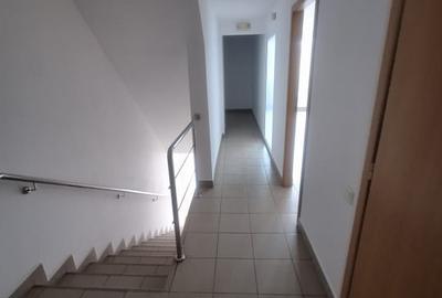 Delfinariu, cladire P+1 , spatiu depozitare 126 mp., curte 463 mp. - 19