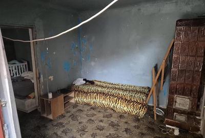 Casă cu 2 camere cu Teren 100 Mp în Central - 5