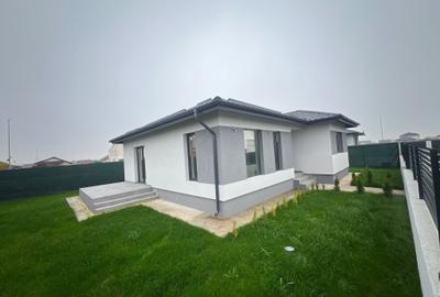 Casa individuala parter-3 camere-2 bai-teren 340mp - 1