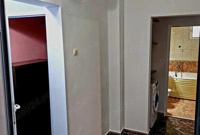 Apartament cu 2 camere decomandat în Micro 20