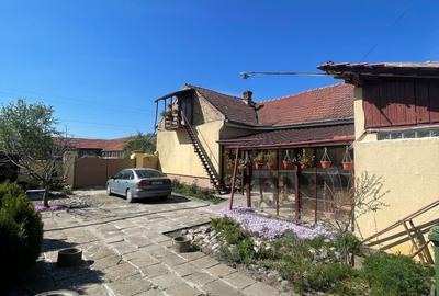 Casă cu 4 camere în Central - 6