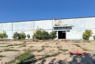 Spațiu comercial, de 631 mp, în Central - 9
