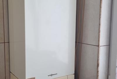 Apartament cu 3 camere semidecomandat, mobilat în Titan