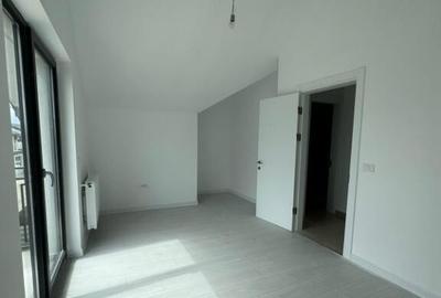 Vila tip duple - 3 camere - 2 bai - 3 min de metrou Tudor Arghezi - 2