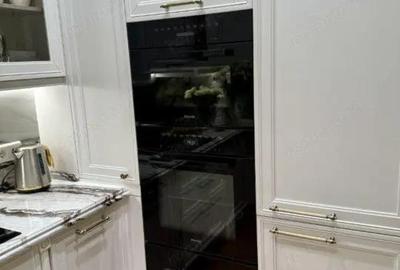 Garsonieră în Titan