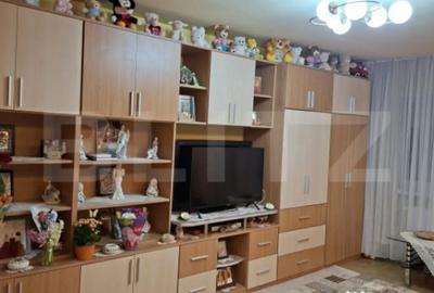 Apartament cu 3 camere decomandat în Obcini