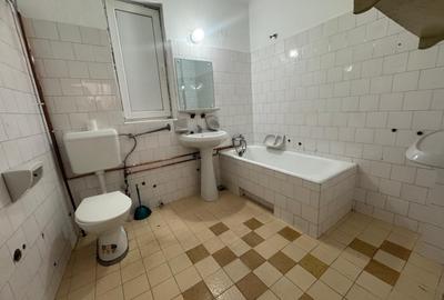 Casă cu 5 camere cu Canalizare în Cetății - 2