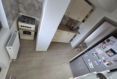 Apartament cu 2 camere decomandat în Prelungirea Ghencea - 2