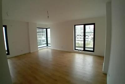 Apartament cu 3 camere decomandat în Titan