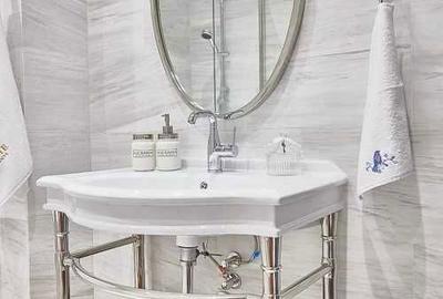 Apartament cu 3 camere decomandat în Central - 4