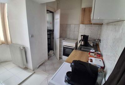 Garsonieră decomandată în Secășel - 2