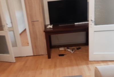 Apartament cu 2 camere semidecomandat, mobilat în Bd. Independenței - 8