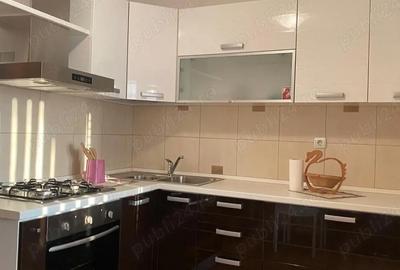 Apartament cu 3 camere decomandat în Central - 1