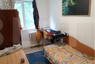 Apartament de vanzare, cu 3 camere, etaj 3, zona Fratelia - 2