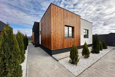 Casă cu 4 camere cu Teren 550 Mp în Central - 2