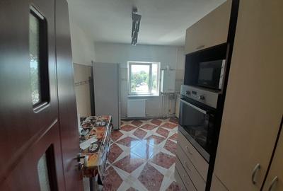 37693 Apartament 2 camere Dezrobirii-Inel 2 - 3