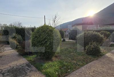 Casă cu 4 camere cu Teren 1674 Mp în Central - 18