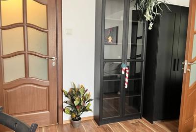 Apartament cu 2 camere semidecomandat, mobilat în P-ța Victoriei - 7