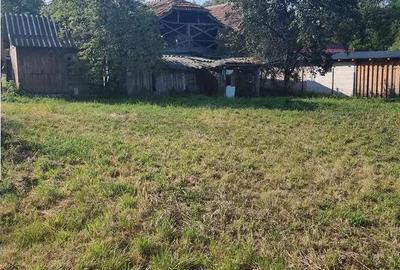 Casă cu 3 camere cu Canalizare în Bunești - 2