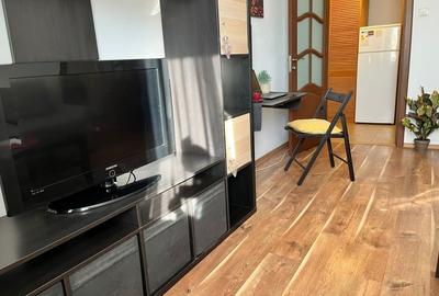 Apartament cu 2 camere semidecomandat, mobilat în P-ța Victoriei - 10