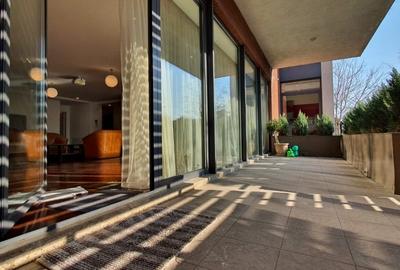 Apartament cu 4 camere decomandat în Dorobanți