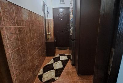 Propun spre vinzare 42 mp - 15