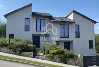 Casă cu 4 camere cu Teren 315 Mp în Cetate - 5