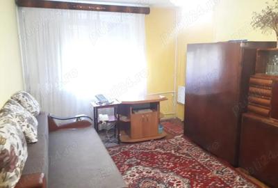 Apartament 2 camere Tglina3 et2 4 ,simplu 52 000 euro - 2
