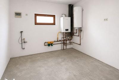 Casă cu 6 camere cu Teren 1000 Mp în Podu Roș - 19