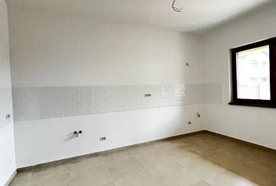 Casă cu 4 camere cu Teren 306 Mp în Central - 3