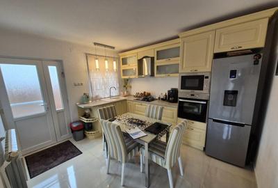 SUPER CASA 3 camere 130mp utili Lacu Sarat Teren- 252 mp - 11