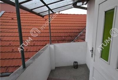 Casa spatioasa cu 3 camere si gradina de 200mp in centru istoric Sibiu Casa spatioasa cu 3 camere si gradina de 200mp in centru istoric Sibiu - 20