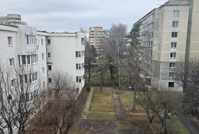 Apartament cu 3 camere decomandat, mobilat în Central - 26