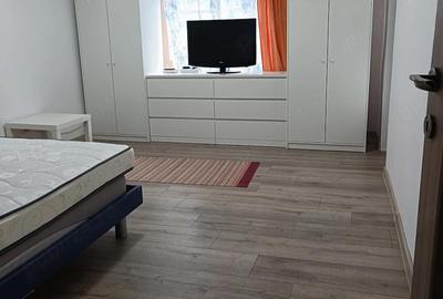 Garsonieră decomandată în Central - 3