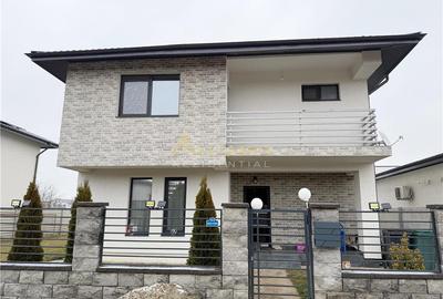 Casă individuală cu 4 camere cu Teren 484 Mp în Berceni