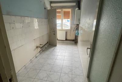 Apartament cu 3 camere semidecomandat în Aurel Vlaicu - 5
