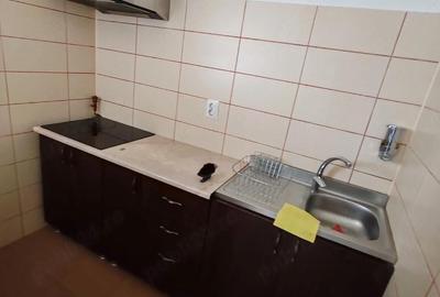 Garsonieră nedecomandată în Central - 9