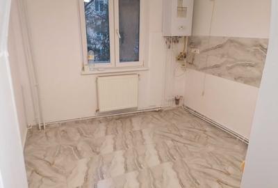 Etaj 1. Decomandat. Centrala termica proprie. - 1