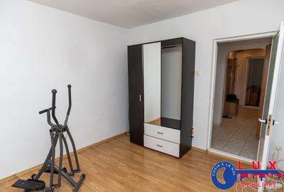 ID 3601 Apartament 3 camere - Strada Sabinelor - 10