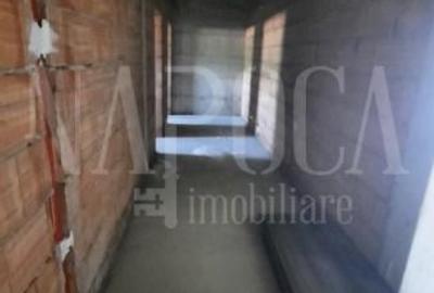 Casa 5 camere de vanzare in Salicea - 2