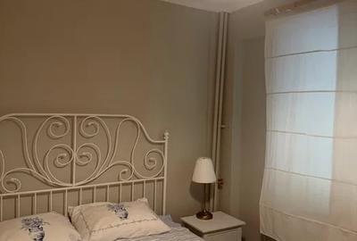 Apartament cu 2 camere semidecomandat, mobilat în P-ța Victoriei