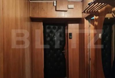 Apartament cu 4 camere decomandat în Central - 2