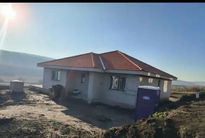 Casă cu 3 camere în Ivănești - 4