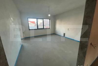 Casă cu 7 camere cu Teren 600 Mp în Micro 6 - 2