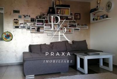 Apartament cu 3 camere semidecomandat în Luna - 15
