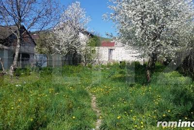 Casă cu 2 camere cu Teren 850 Mp în Central - 1